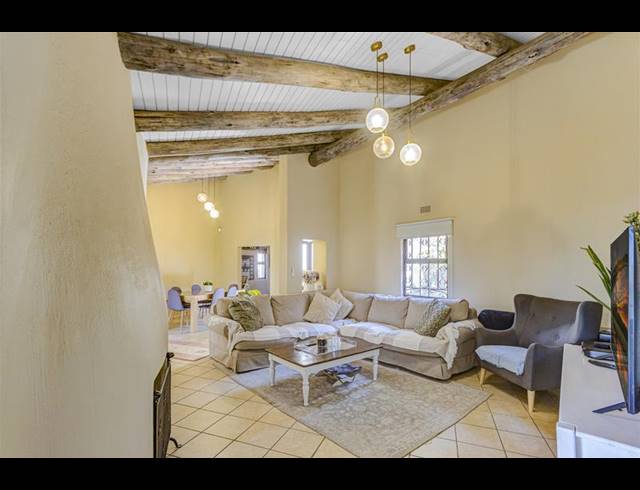 3 BEDROOM HOUSE FOR SALE IN SANDOWN